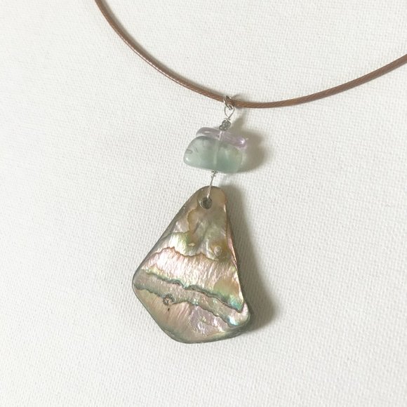 Red Abalone Shell Fluorite Amethyst Gemstone Crystal Necklace Ocean Beach Sea - Picture 6 of 13